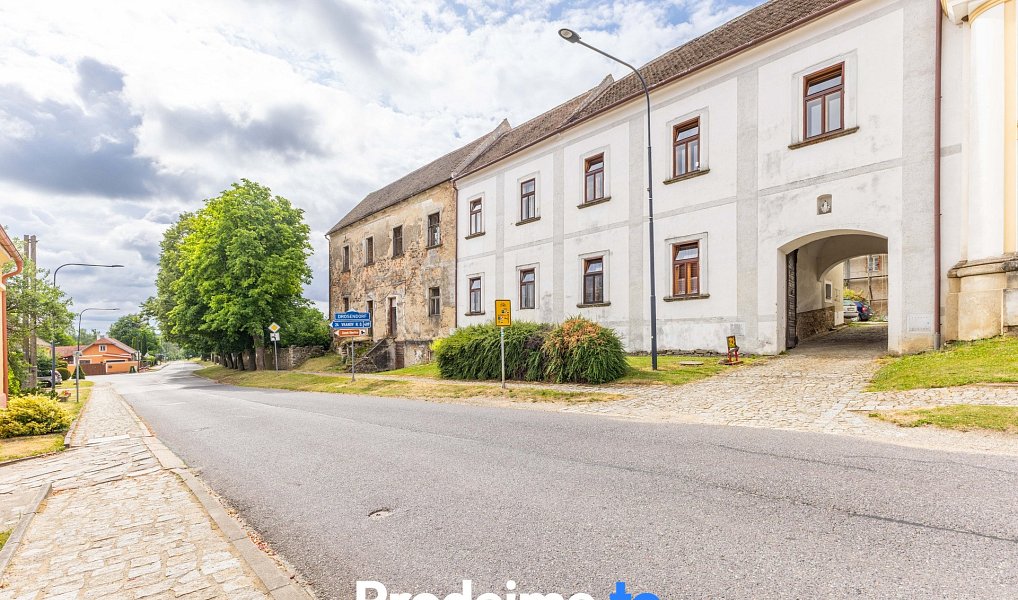 Prodej domu 180 m² s pozemkem 282 m², Vratěnín – náhled fotky 2