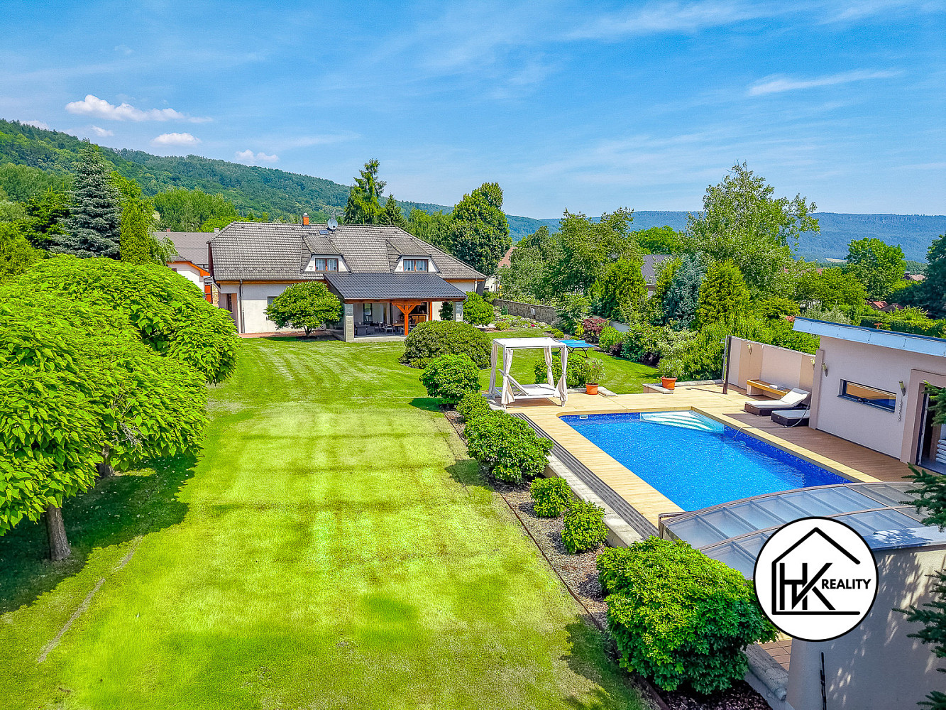 Prodej domu 300 m² s pozemkem 3 840 m² – fotografie 2