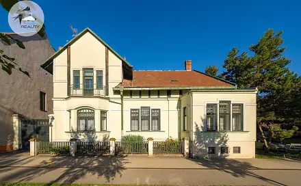 Prodej domu 268 m² s pozemkem 1 048 m², Palackého, Napajedla, okres Zlín