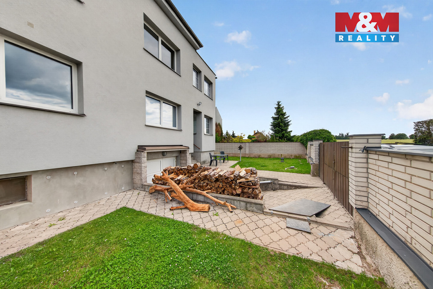 Prodej domu 120 m² s pozemkem 571 m² — photo 2