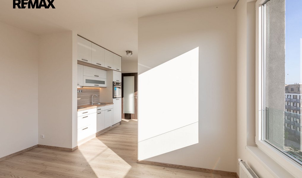 Pronájem bytu 1+kk 27 m², Praha – náhled fotky 10