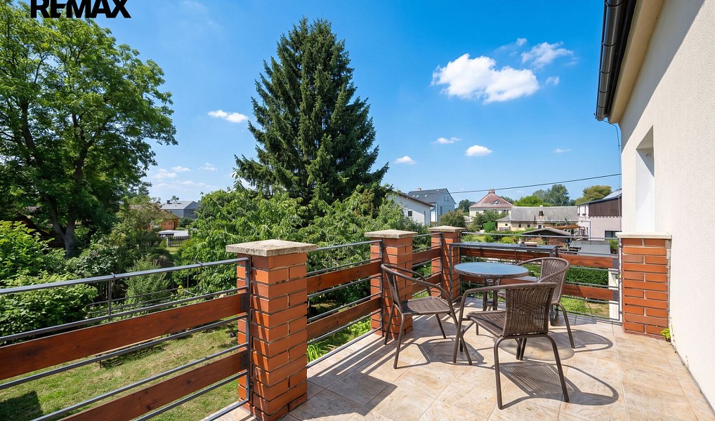 Prodej domu 240 m² s pozemkem 808 m², Karlovy Vary – náhled fotky 2