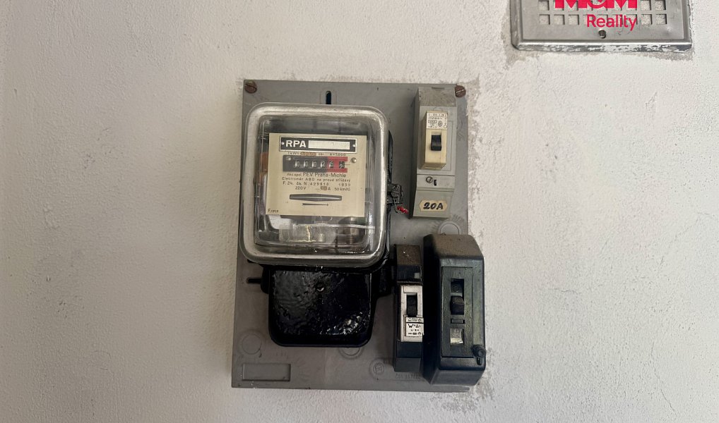 Prodej garáže, 16 m2, Černožice, ul. Okružní, Černožice – náhled fotky 5