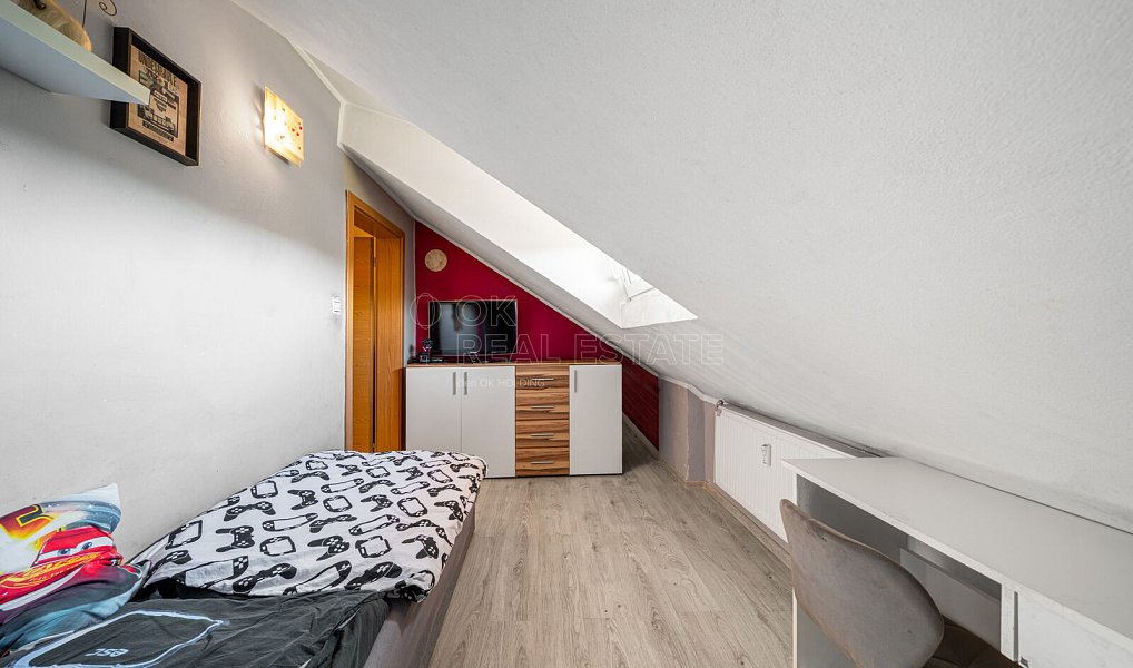 Prodej bytu 3+1 89 m², Ostrov – náhled fotky 10