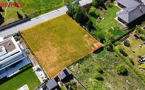 Prodej stavebního pozemku 981 m², Jesenice, okres Praha-západ