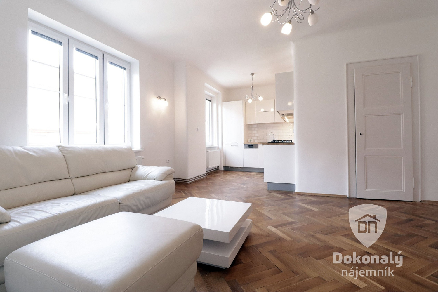 Pronájem bytu 2+kk 61 m², Praha