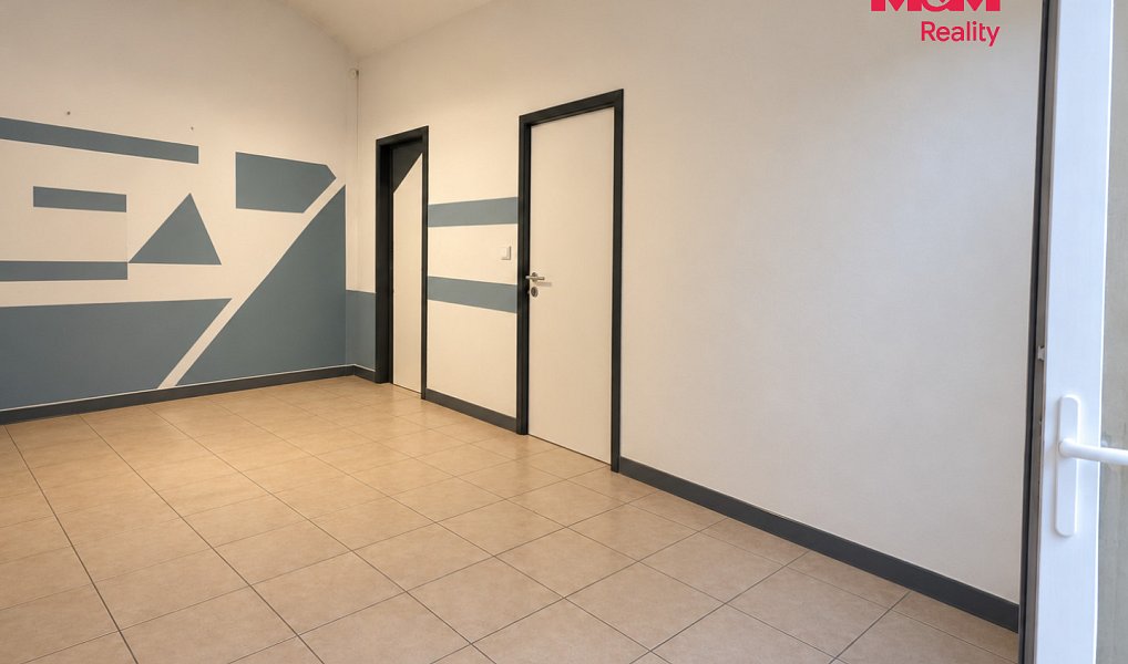 Pronájem obchodních prostor 14 m², Kostelec nad Černými lesy – náhled fotky 3