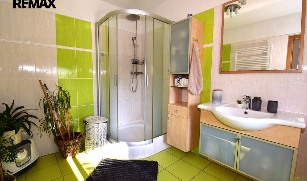 Prodej domu 222 m² s pozemkem 1 115 m², Oslov – náhled fotky 3
