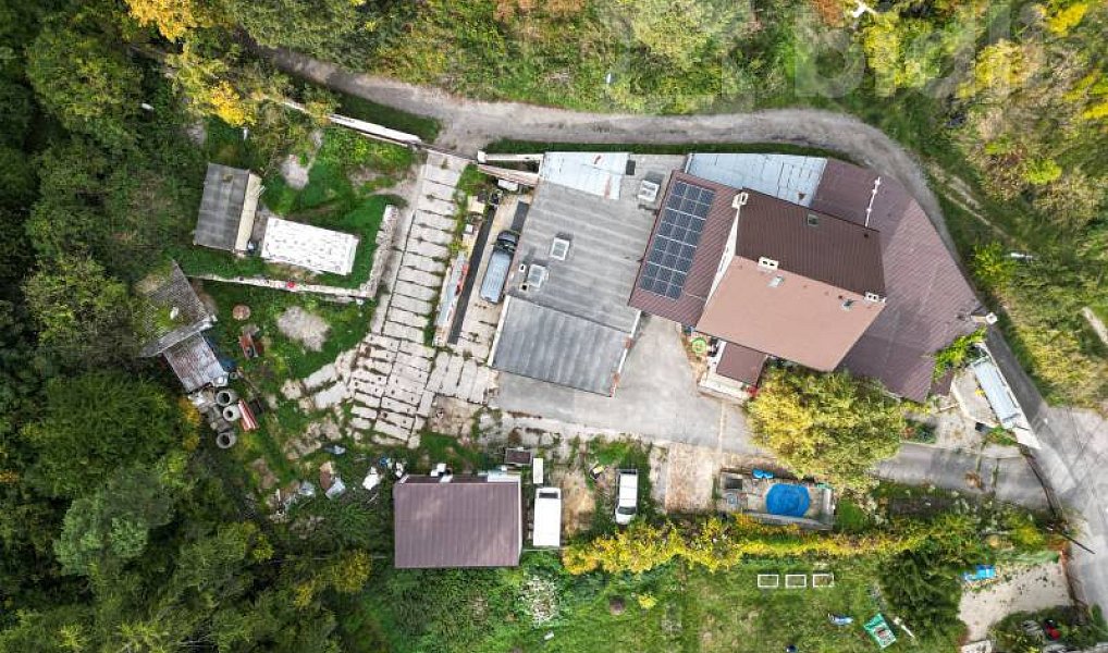Prodej domu 520 m² s pozemkem 1 954 m², Kladno – fotka 1 z 24