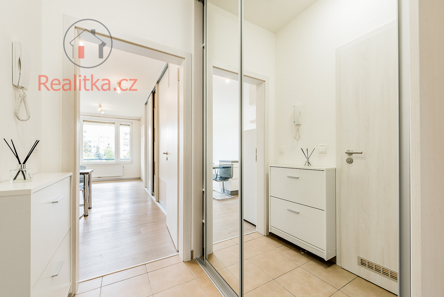 Prodej bytu 1+kk 37 m² — photo 4