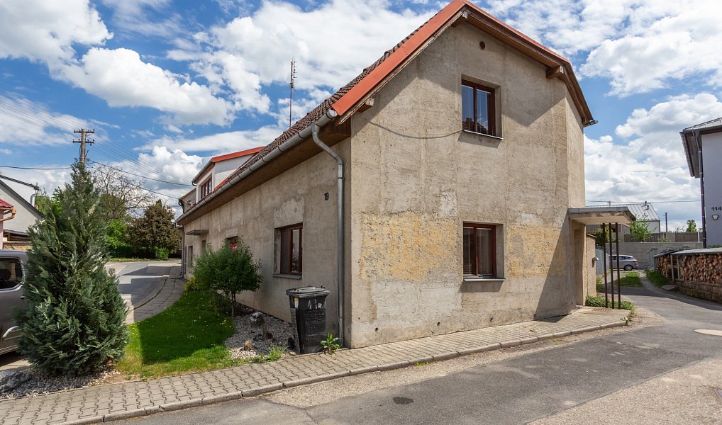 Prodej domu 292 m² s pozemkem 596 m², Bělkovice-Lašťany – fotka 1 z 23