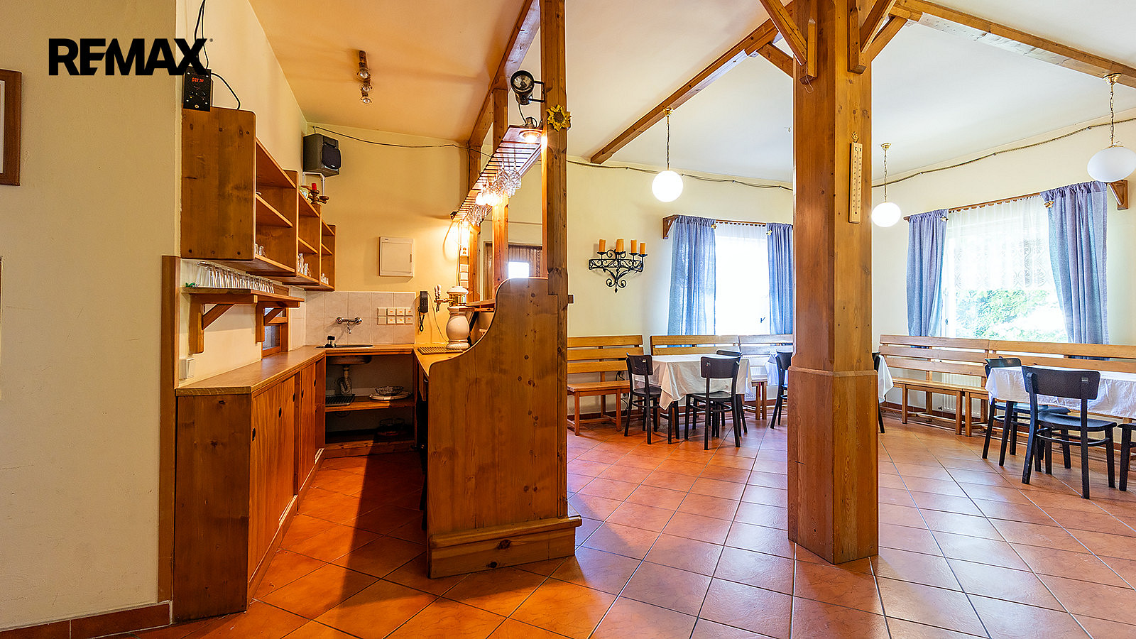Prodej domu 611 m² s pozemkem 679 m² — photo 2