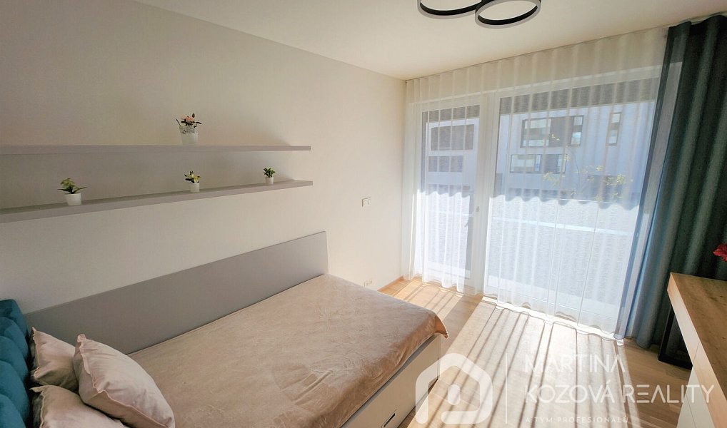 Pronájem bytu 4+kk 120 m², Praha – náhled fotky 17