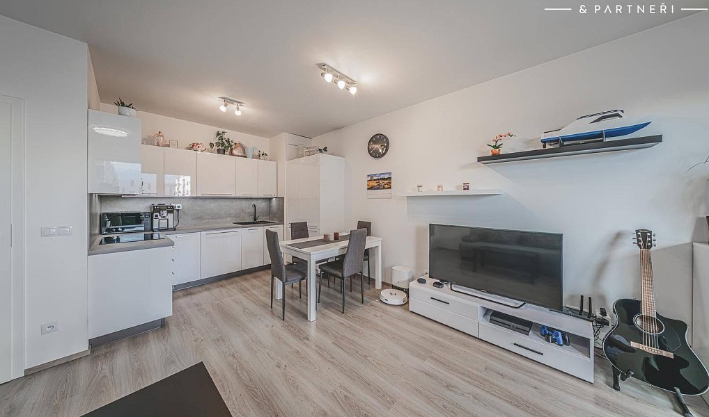 Pronájem bytu 2+kk 49 m², Hradec Králové – náhled fotky 2