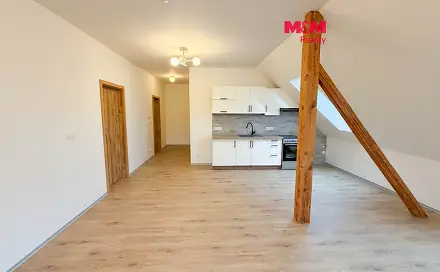 Pronájem bytu 3+kk 85 m², Sklářská, Nový Bor, okres Česká Lípa
