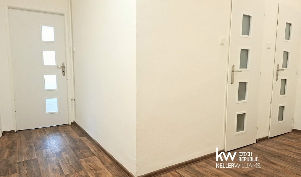 Pronájem bytu 2+1 67 m², Bílina – náhled fotky 2