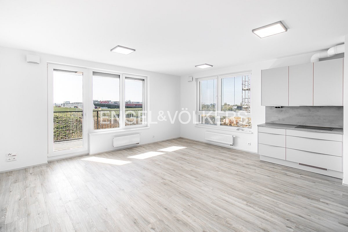 Pronájem bytu 4+kk 89 m²