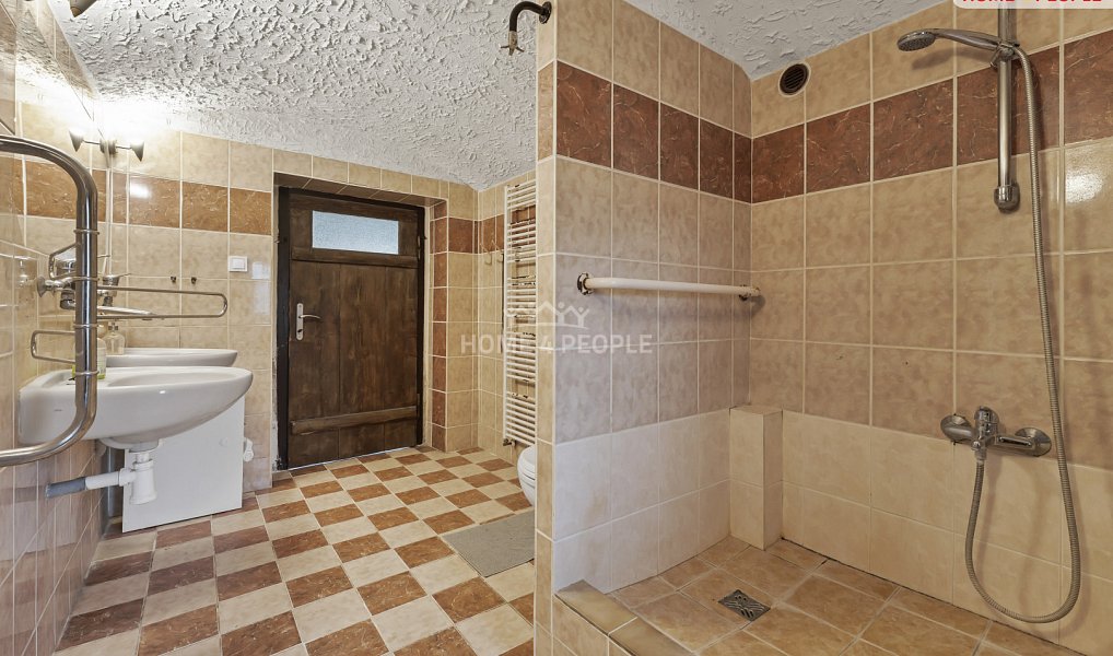 Prodej domu 133 m² s pozemkem 1 126 m², Zlonice – náhled fotky 22