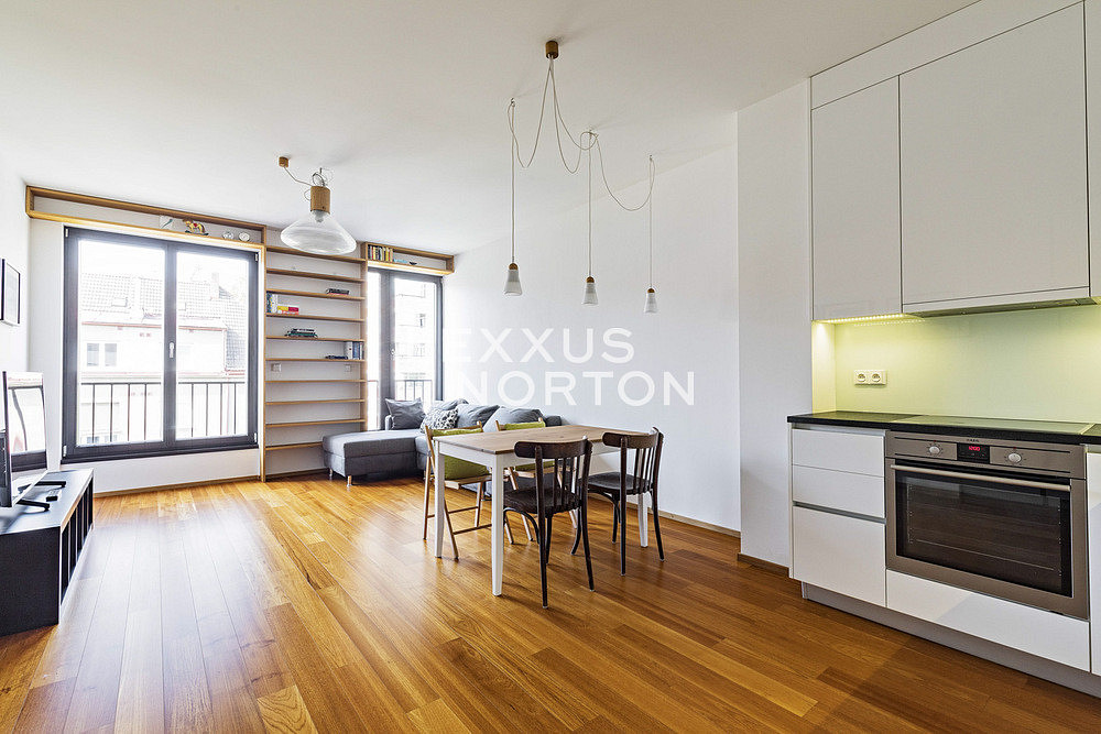 Pronájem bytu 2+kk 62 m², Praha