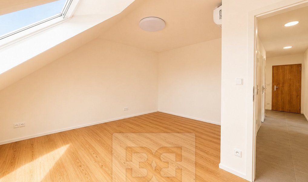 Pronájem bytu 2+1 72 m², Střelice – náhled fotky 10