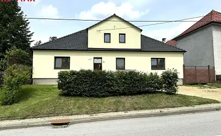 Prodej chaty/chalupy 418 m² s pozemkem 1 913 m², Krahulov, okres Třebíč