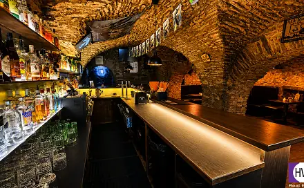 Pronájem obchodních prostor 360 m², nám. Jana Žižky z Trocnova, Čáslav - Čáslav-Staré Město, okres Kutná Hora