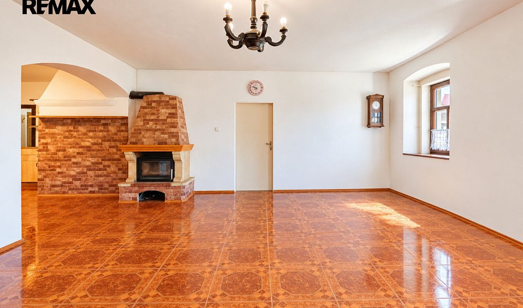 Prodej chaty/chalupy 330 m² s pozemkem 1 643 m², Sklené nad Oslavou – náhled fotky 17