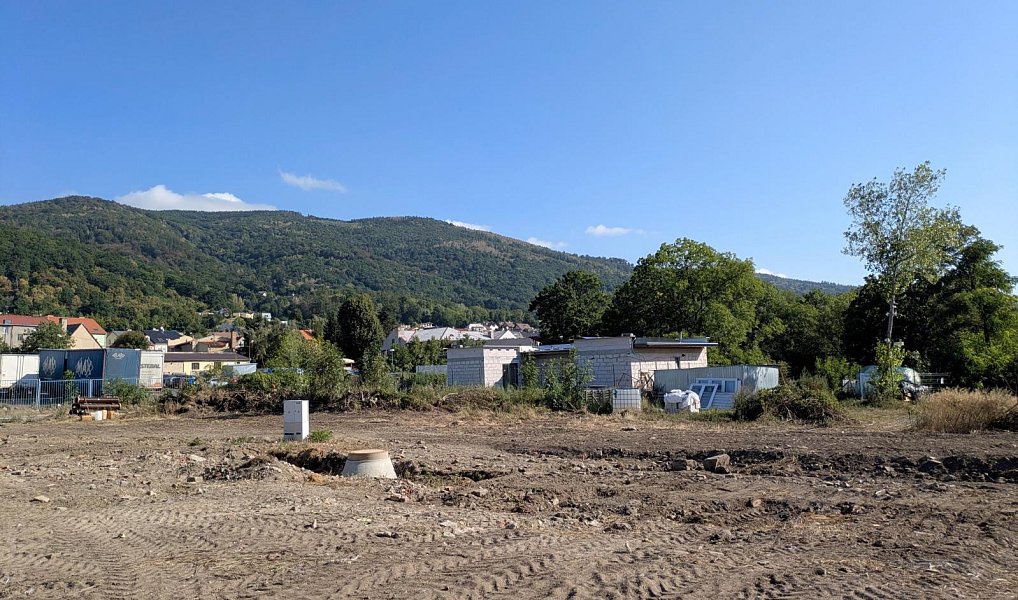 Prodej stavebního pozemku 874 m², Krupka – náhled fotky 10