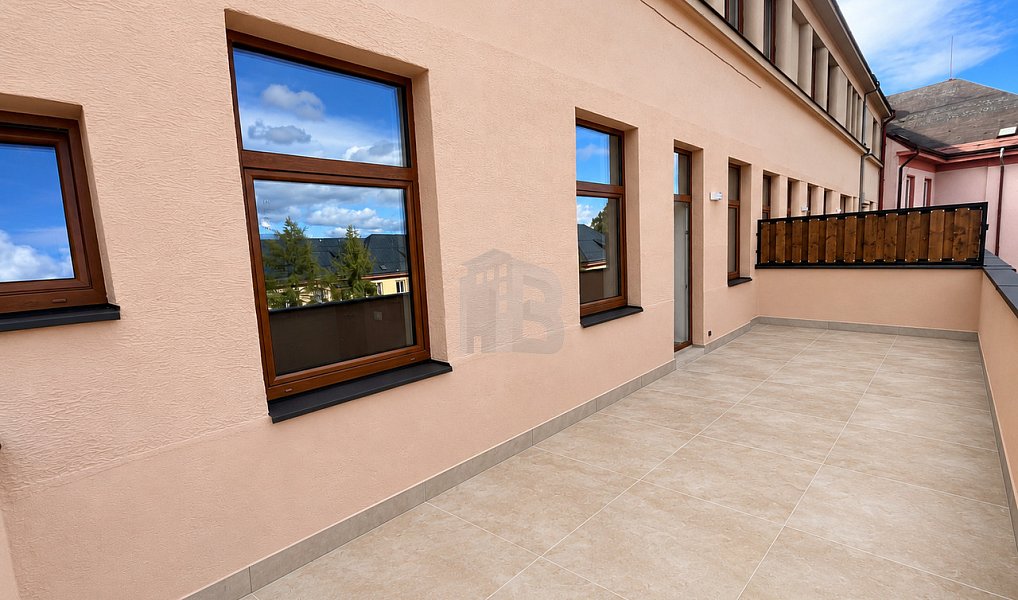 Pronájem bytu 2+kk 73 m², Trutnov – náhled fotky 6