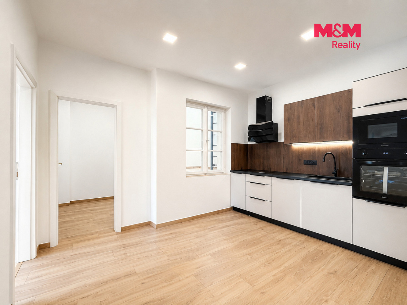 Pronájem bytu 3+1 120 m² — photo 2
