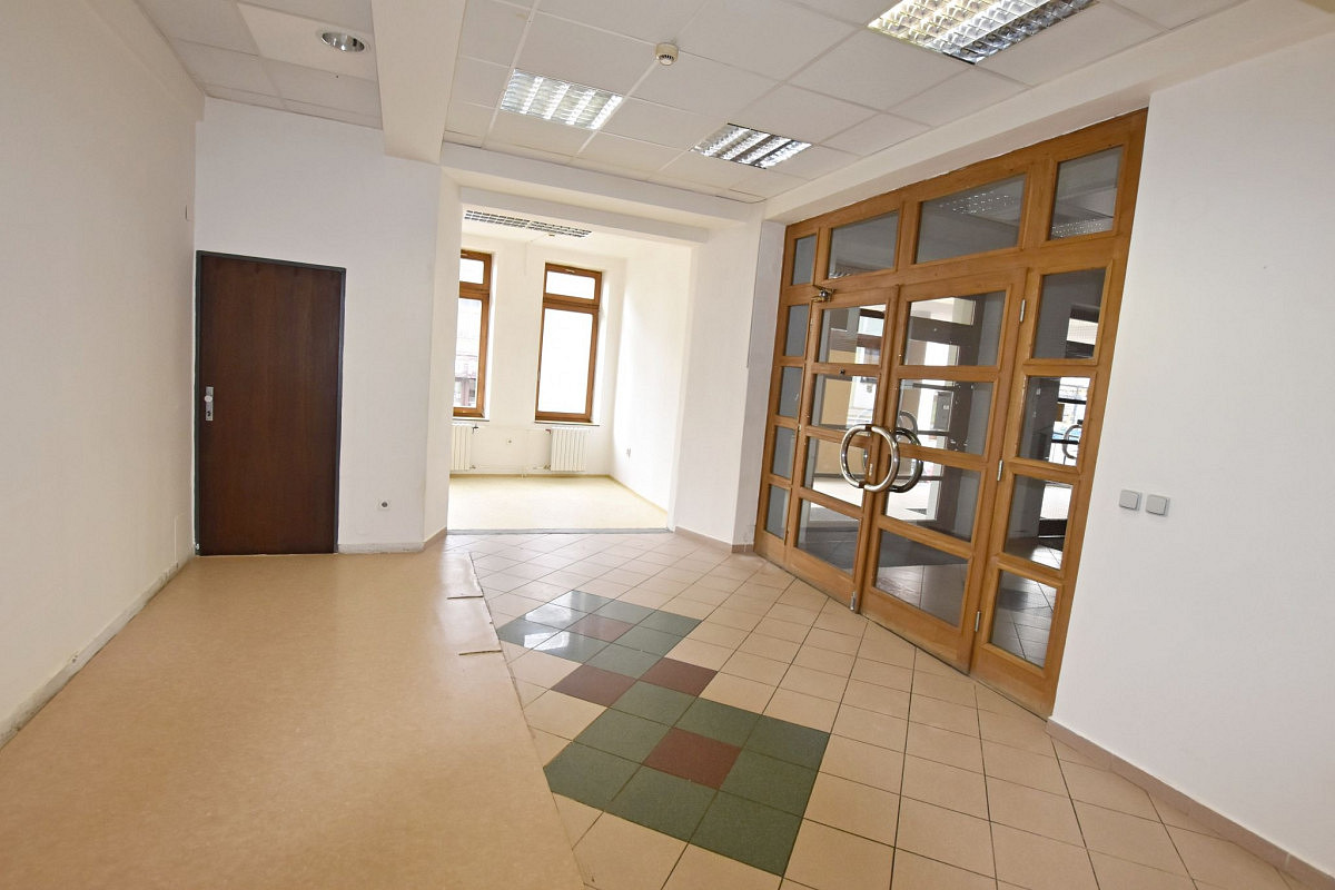 Pronájem obchodních prostor 72 m²