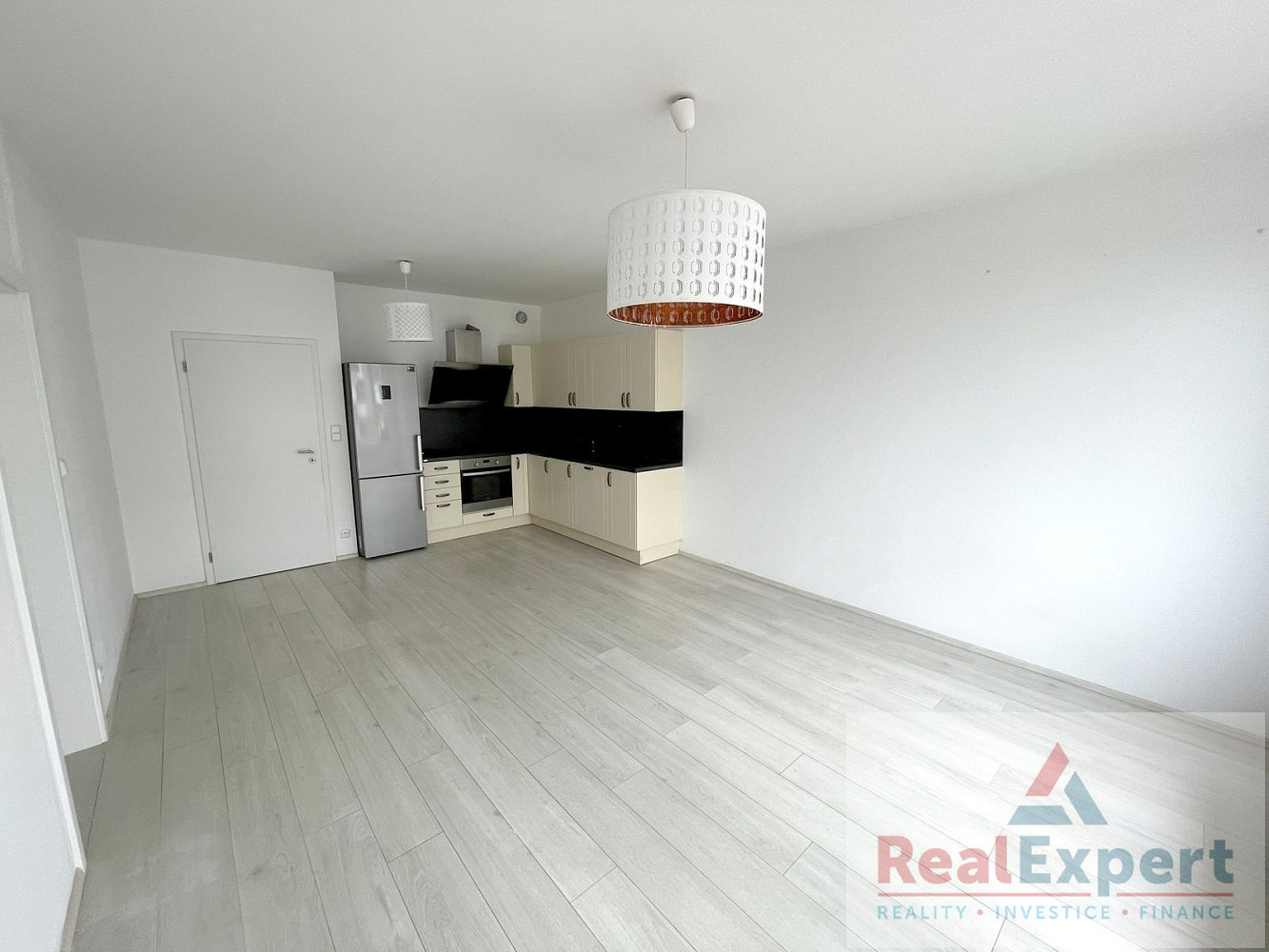 Pronájem bytu 2+kk 56 m² — photo 3