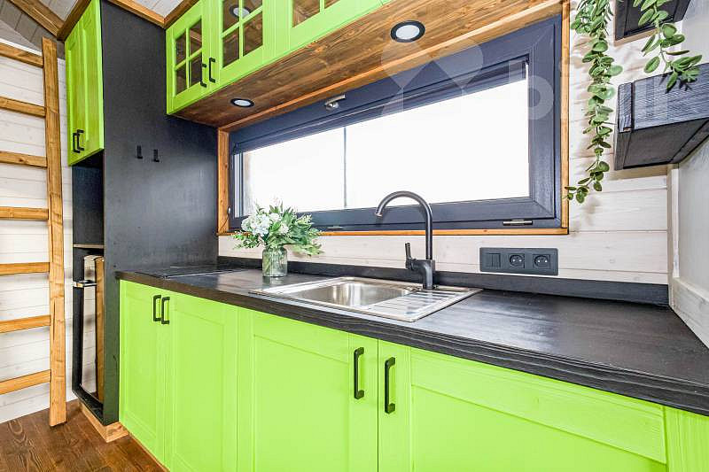 Prodej tiny house 20 m² - plně vybavený, 2 loft na spaní, koupelna se sprchou – pohled 4