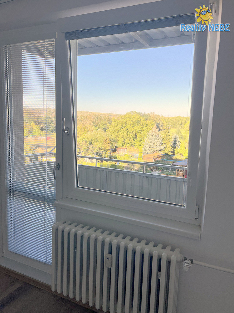 Pronájem bytu 2+kk 42 m² – fotografie 3