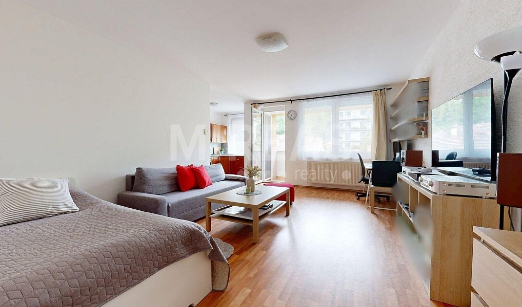 Prodej bytu 2+kk 69 m², Milovice – náhled fotky 4