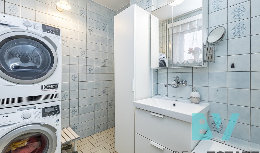Prodej domu 308 m² s pozemkem 731 m², Praha – náhled fotky 19
