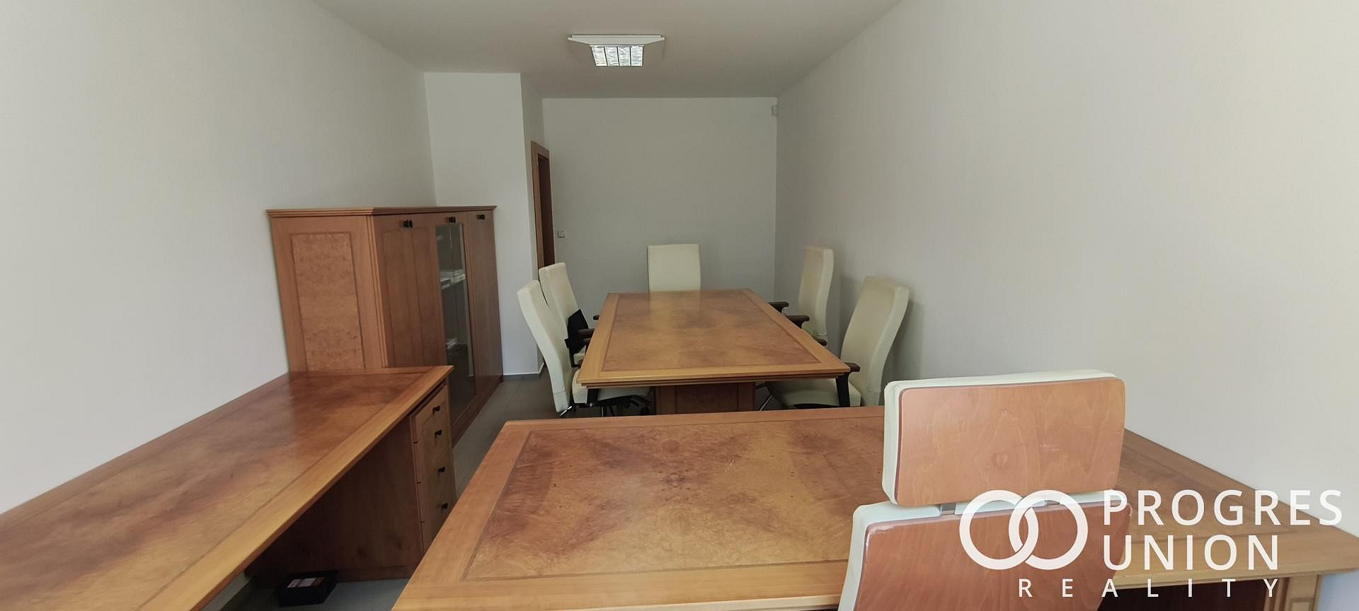 Pronájem kanceláře 90 m² – fotografie 4