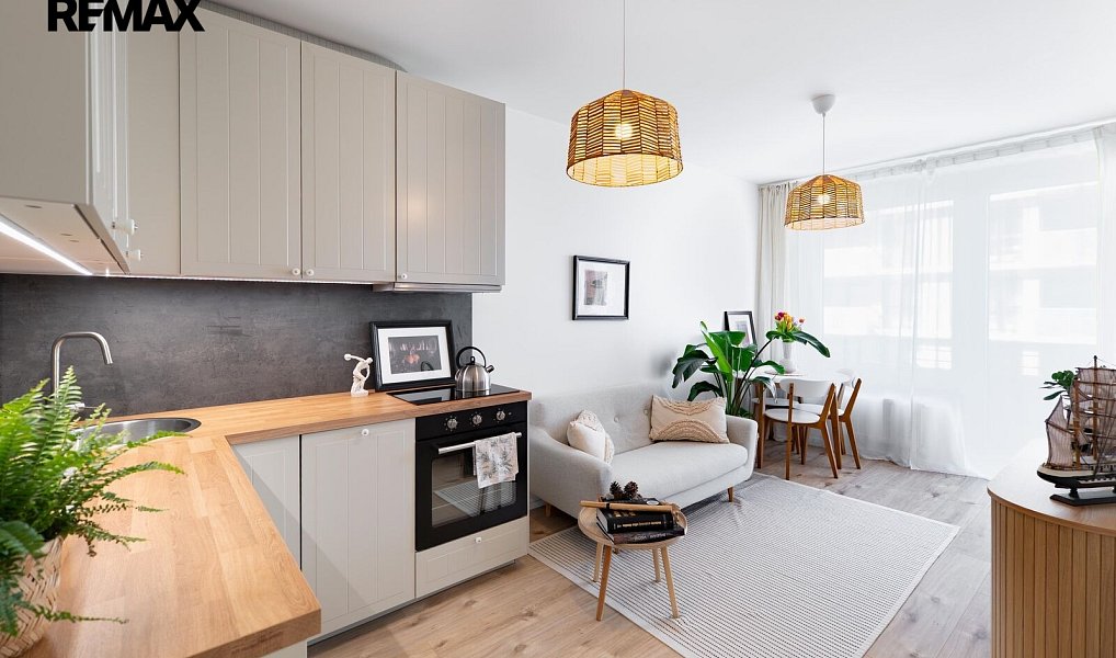 Prodej bytu 2+kk 37 m², Praha – náhled fotky 2