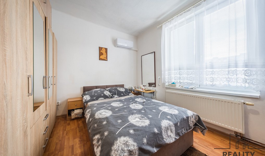 Prodej domu 242 m² s pozemkem 430 m², Hodonín – náhled fotky 24