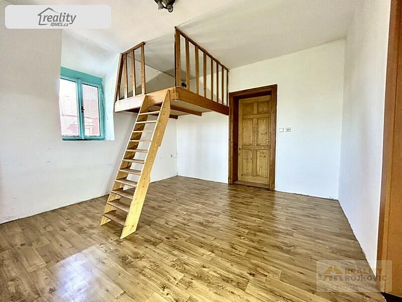 Prodej domu 360 m² s pozemkem 1 307 m² – fotografie 4