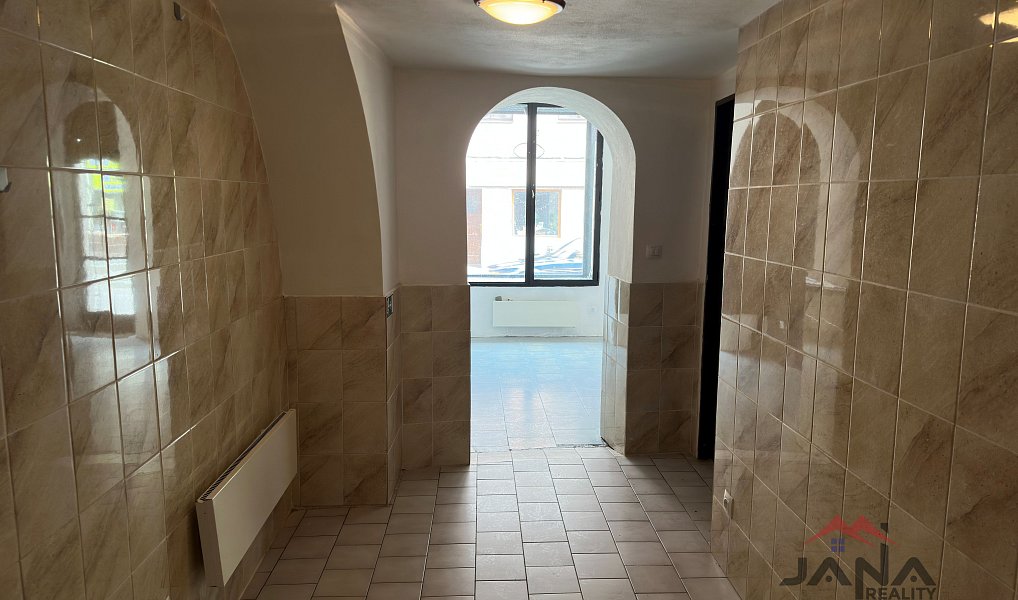 Pronájem obchodních prostor 22 m², Turnov – náhled fotky 4