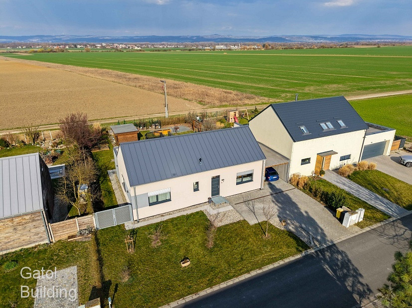 Prodej domu 139 m² s pozemkem 836 m² - Ansicht 3