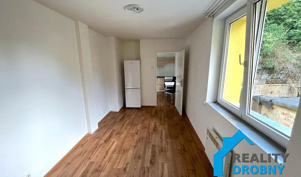 Prodej nájemního domu, činžáku 290 m², Mimoň – náhled fotky 16