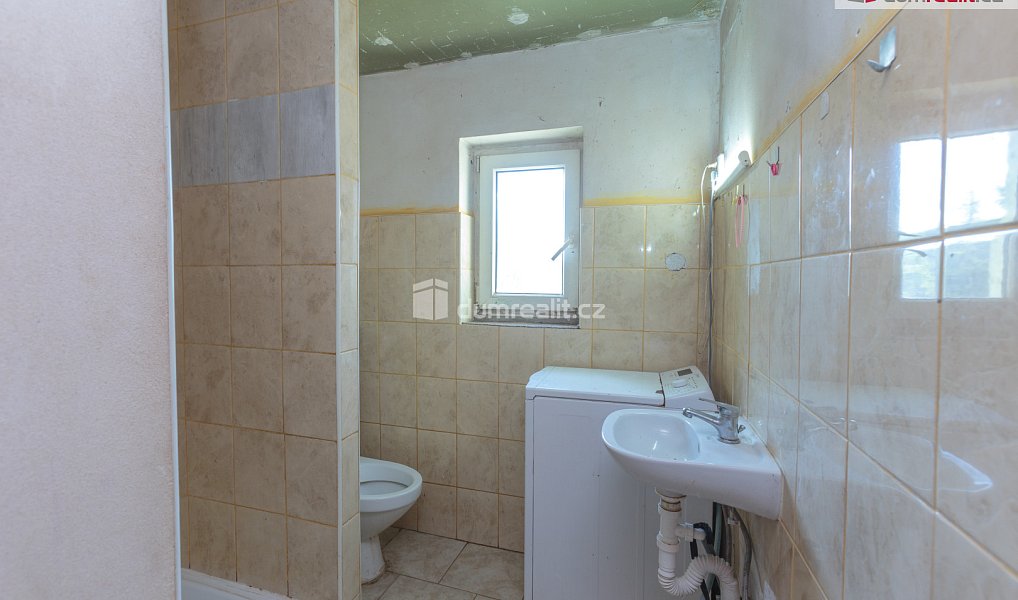 Prodej domu 360 m² s pozemkem 657 m², Králův Dvůr – náhled fotky 15
