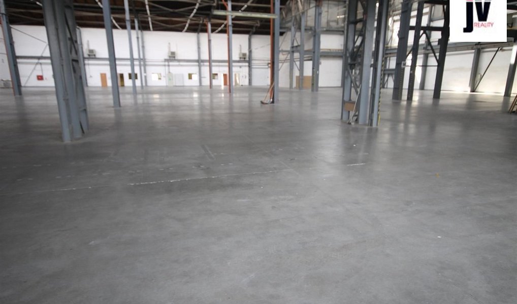 Pronájem skladovacích prostor 2 735 m², Plzeň – náhled fotky 3