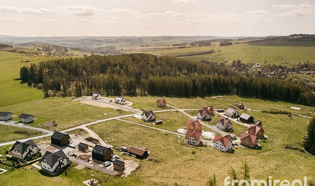 Prodej stavebního pozemku 1 985 m², Václavov u Bruntálu – náhled fotky 7