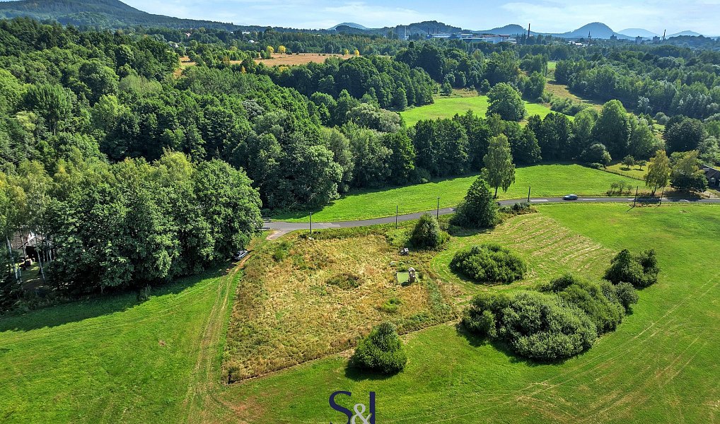 Prodej stavebního pozemku 2 240 m², Okrouhlá – náhled fotky 3