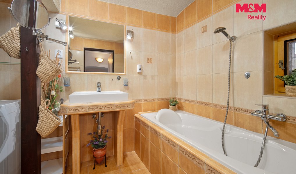Prodej domu 169 m² s pozemkem 1 020 m², Vysokov – náhled fotky 7