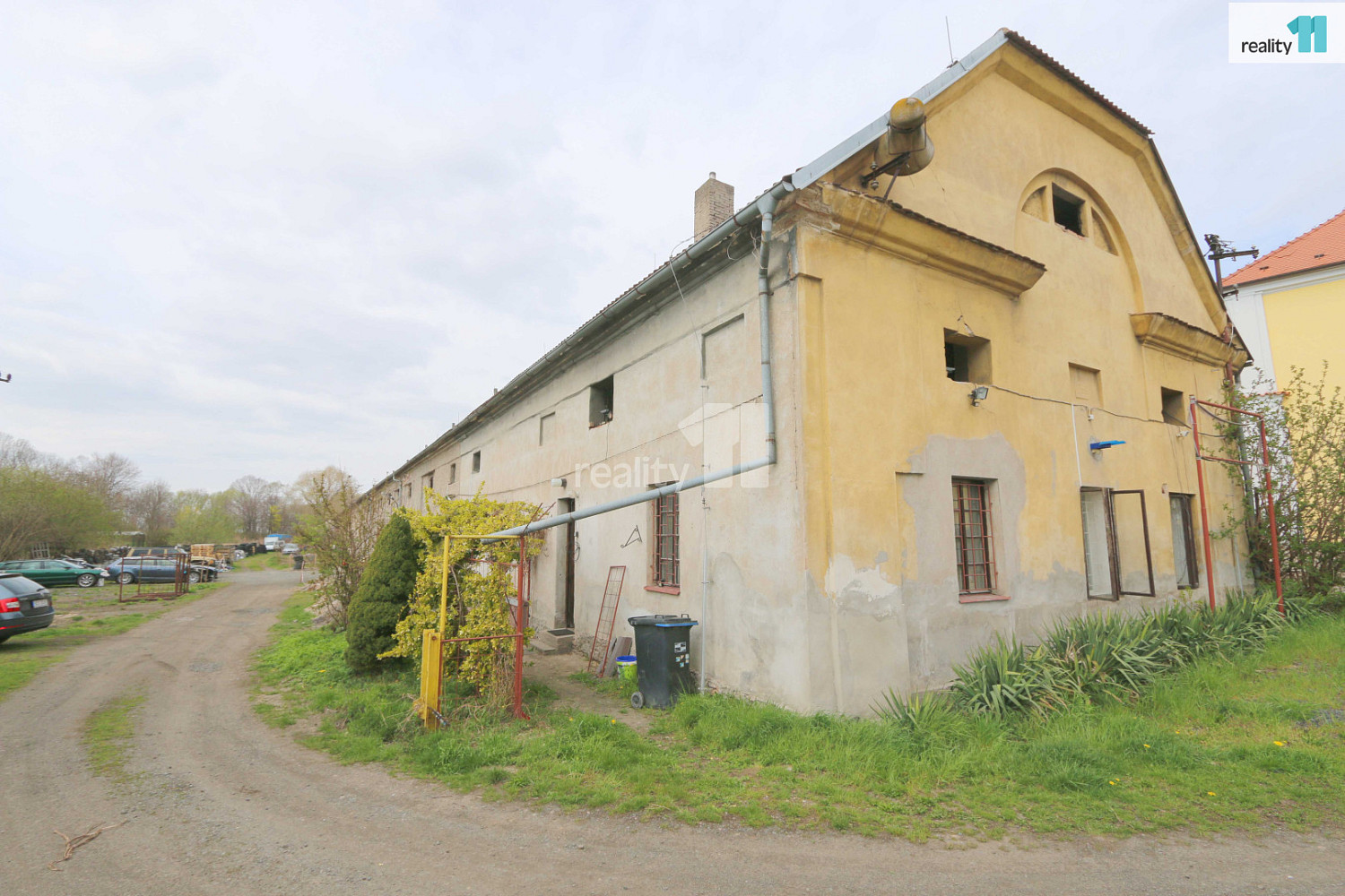 Pronájem skladovacích prostor 300 m²