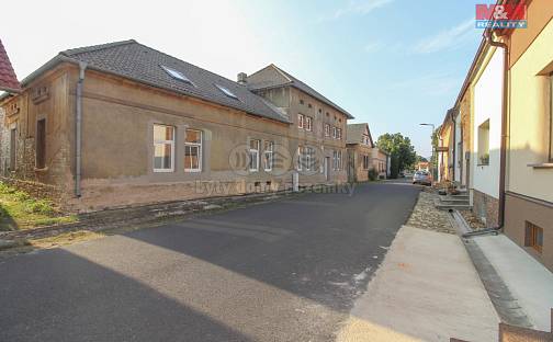 Prodej domu 400 m² s pozemkem 732 m², Peruc - Radonice nad Ohří, okres Louny